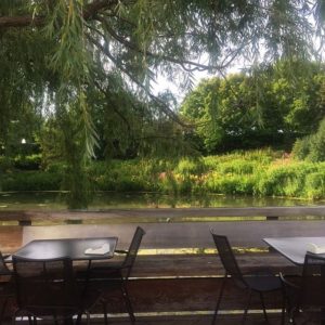 Summer and fall means being able to eat out at the Chicago Botanic Garden. (J Jacobs photo)